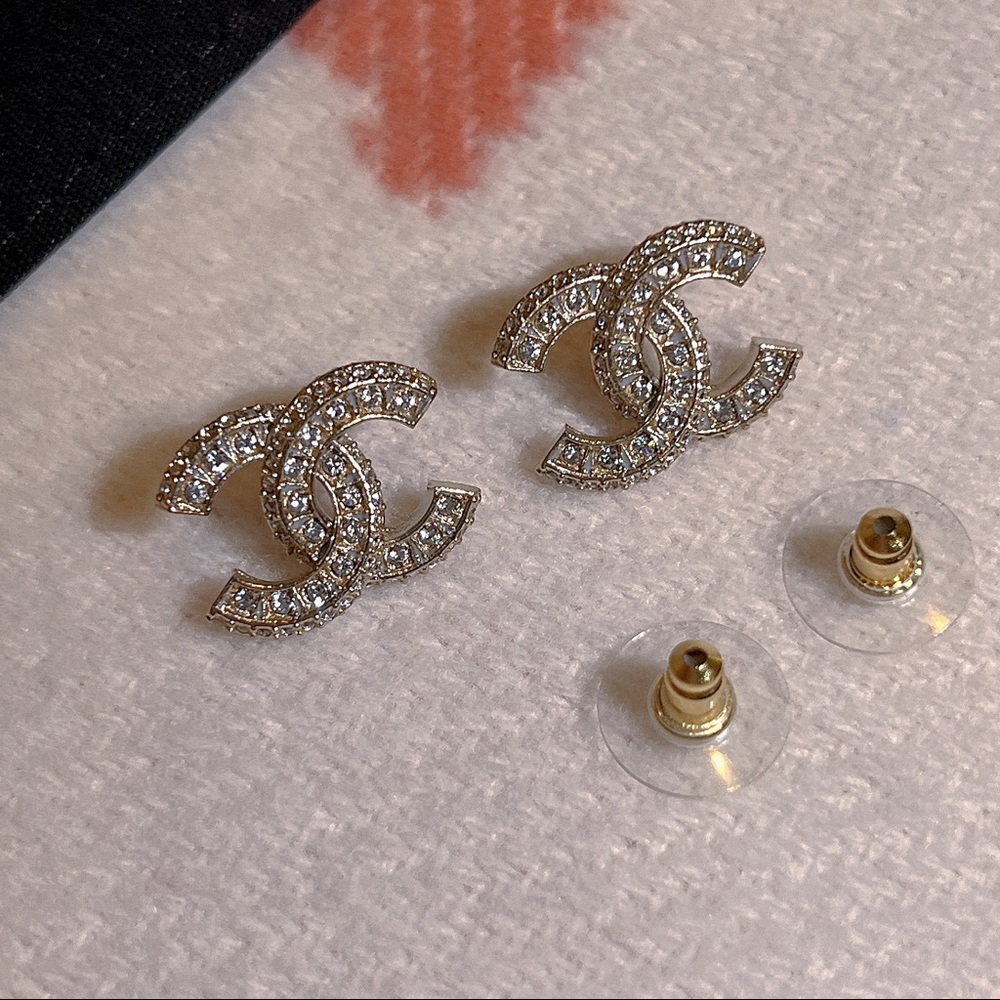 Chanel earrings - Picture 8 of 10